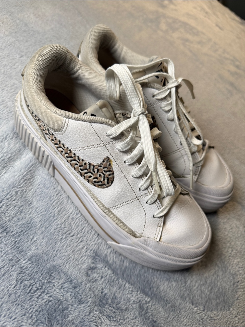 Nike Women's United in Victory White Low-Top Sneakers